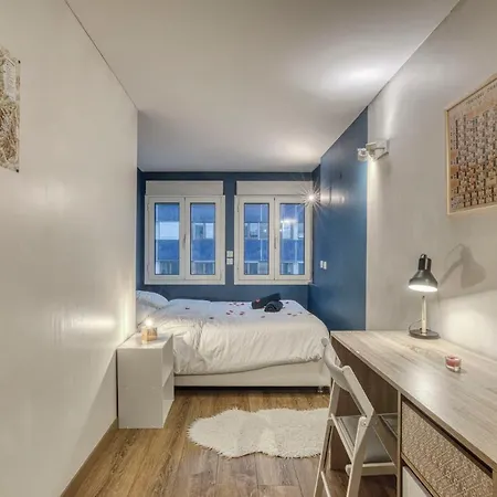 アパート Spacious And Cosy Flat